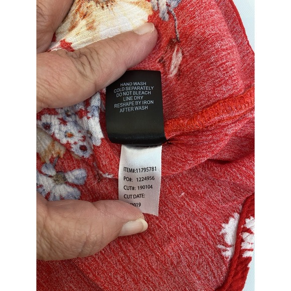 Torrid Red Floral Blouse Top Shirt Back Button Up Capped Sleeve Womens 2X #234 - Picture 5 of 7